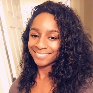 Meet your Posher, Adriania